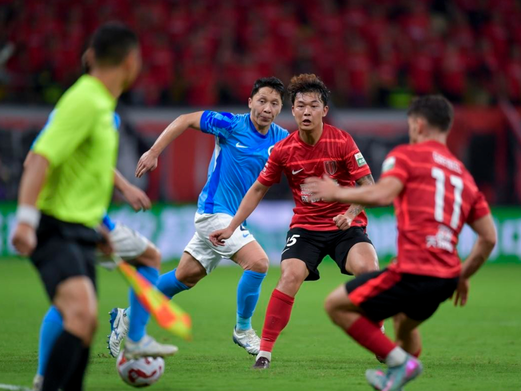 九博体育APP-包含关键时刻突围战来临，成都蓉城围绕NBA季后赛单刀错失，气氛紧张，球队文化再被提及的词条